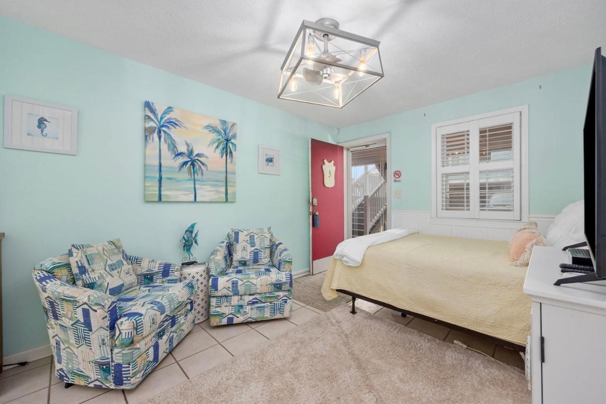 Cherry Grove Efficiency Just Steps From The Beach Myrtle Beach Exterior photo